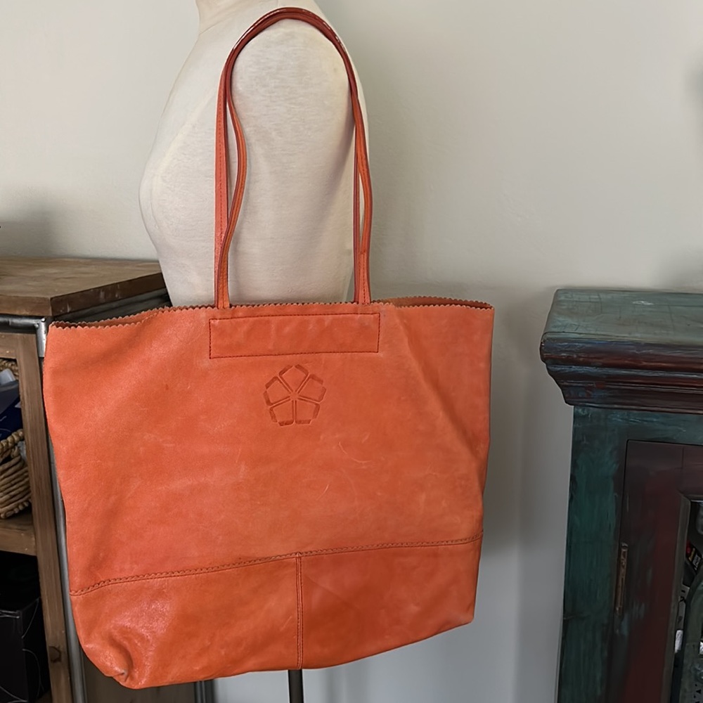 Banana Republic orange leather tote